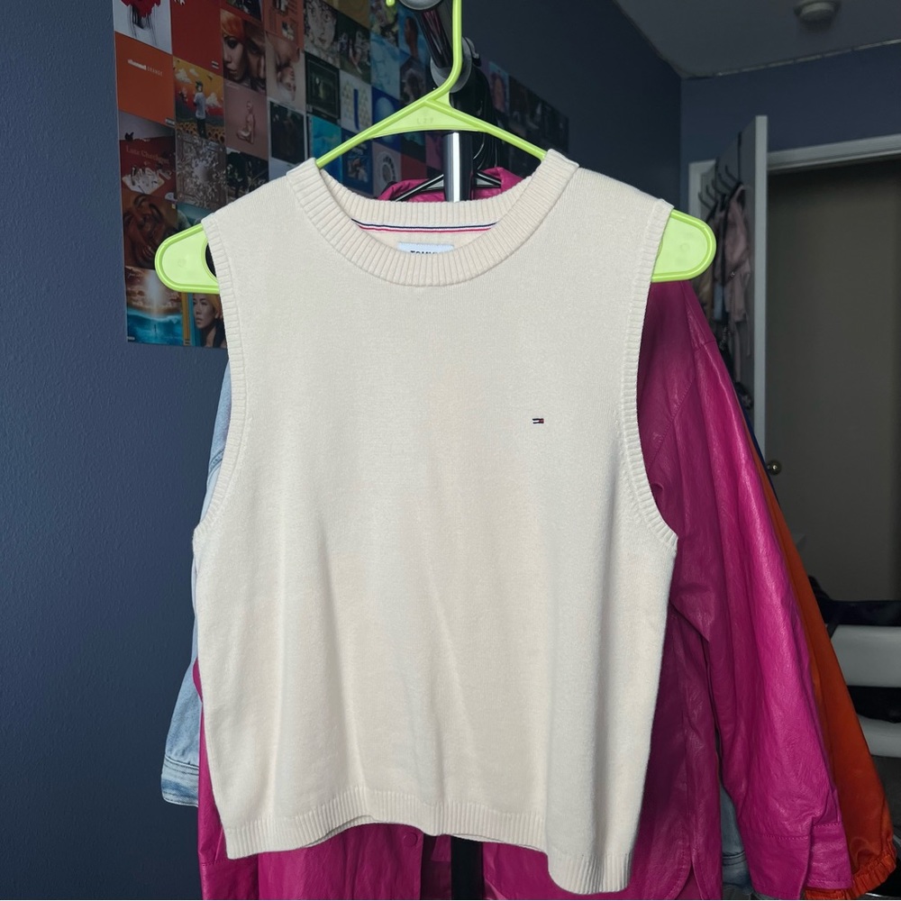 tommy hilfiger mini sweater vest